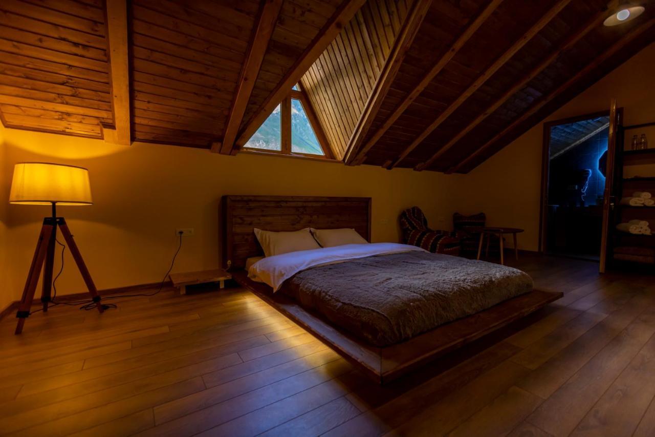 Graf Kazbegi Otel Dış mekan fotoğraf